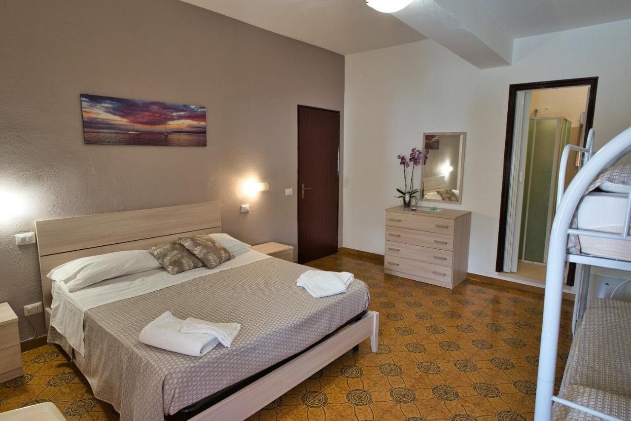 La Ruota Otel Oliveri Dış mekan fotoğraf