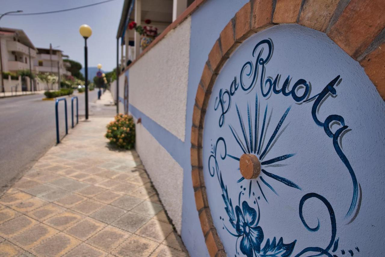 La Ruota Otel Oliveri Dış mekan fotoğraf